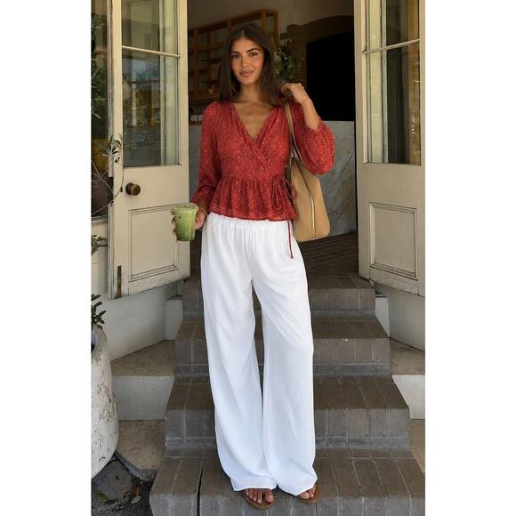 Universal Thread Tops - Universal Thread Red Floral Wrap Blouse Womens Large Long Sleeve Tie Waist